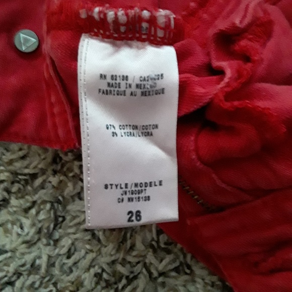 Shorts - Picture 3 of 4